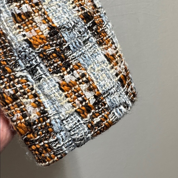 L'AGENCE Women's Plaid Tweed Blazer - Brown and blue
Size 8 - Picture 6 of 10